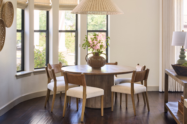 A picture of a Dinning Room Renovation project finished by CactusNectar LLC